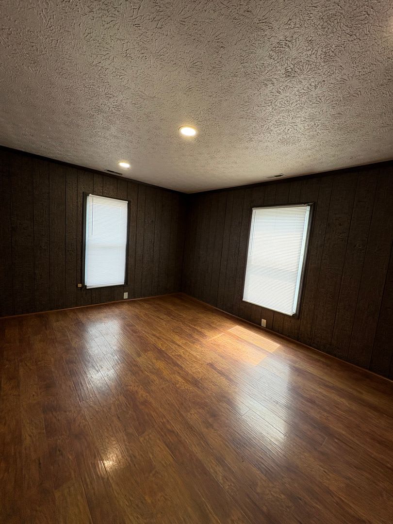Top Floor Apartment For Rent – photo 5