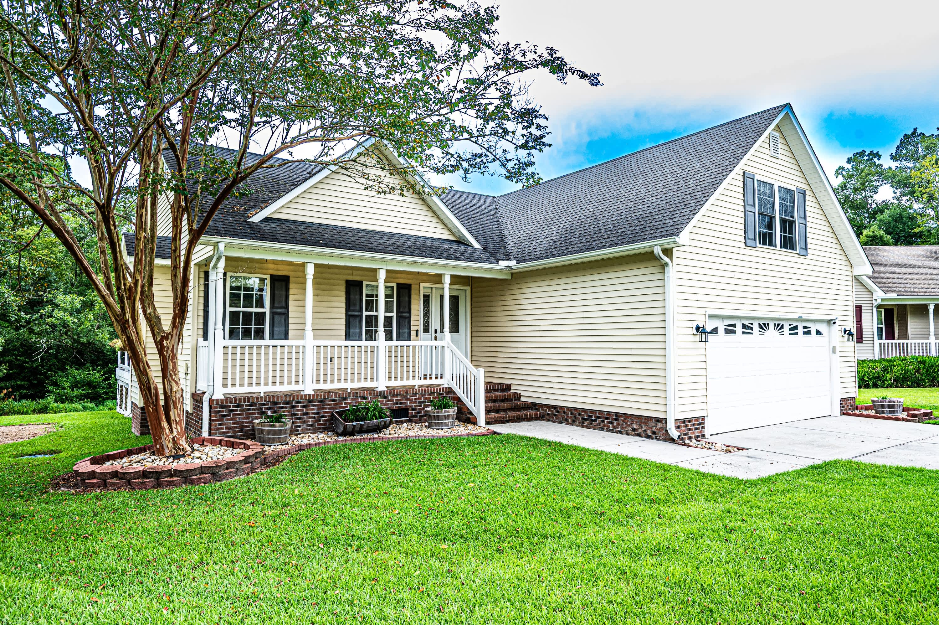 211 Canterwood Lane – photo 2