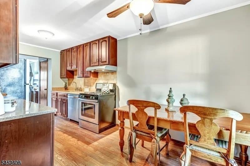2 Colonial Ct – photo 3