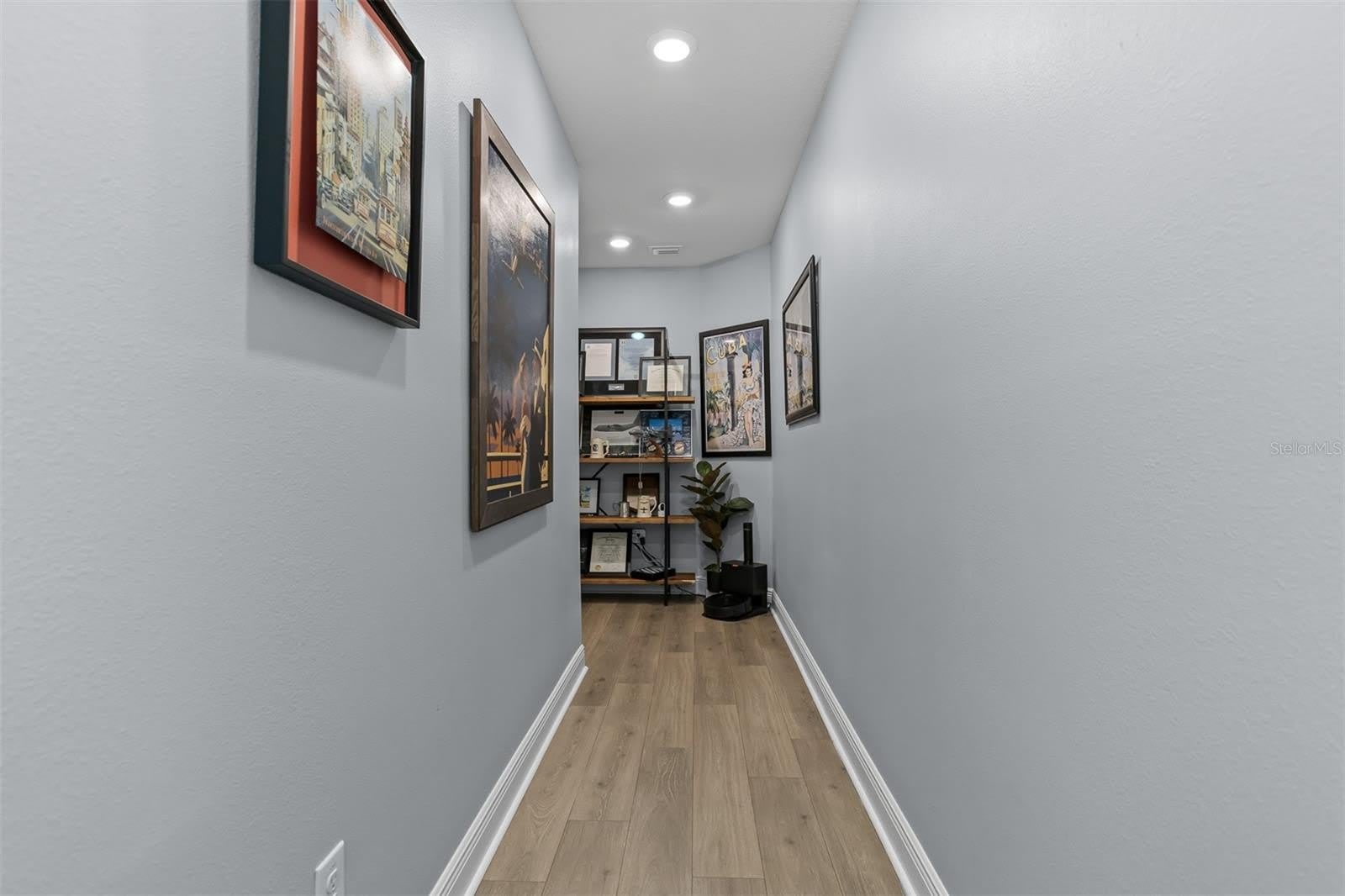 412 S ALBANY Avenue – photo 3