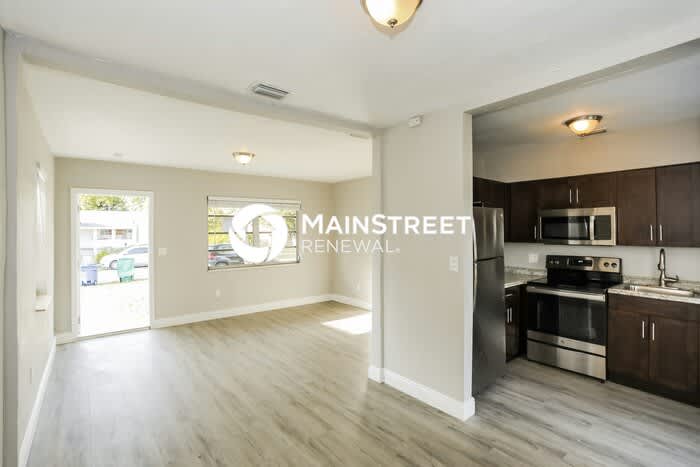 2910 Northwest 70th Terrace – photo 4