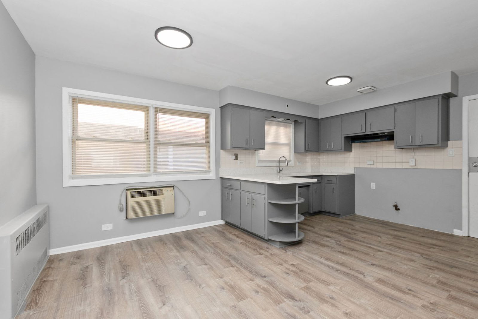 8775 South Beverly Boulevard – photo 4