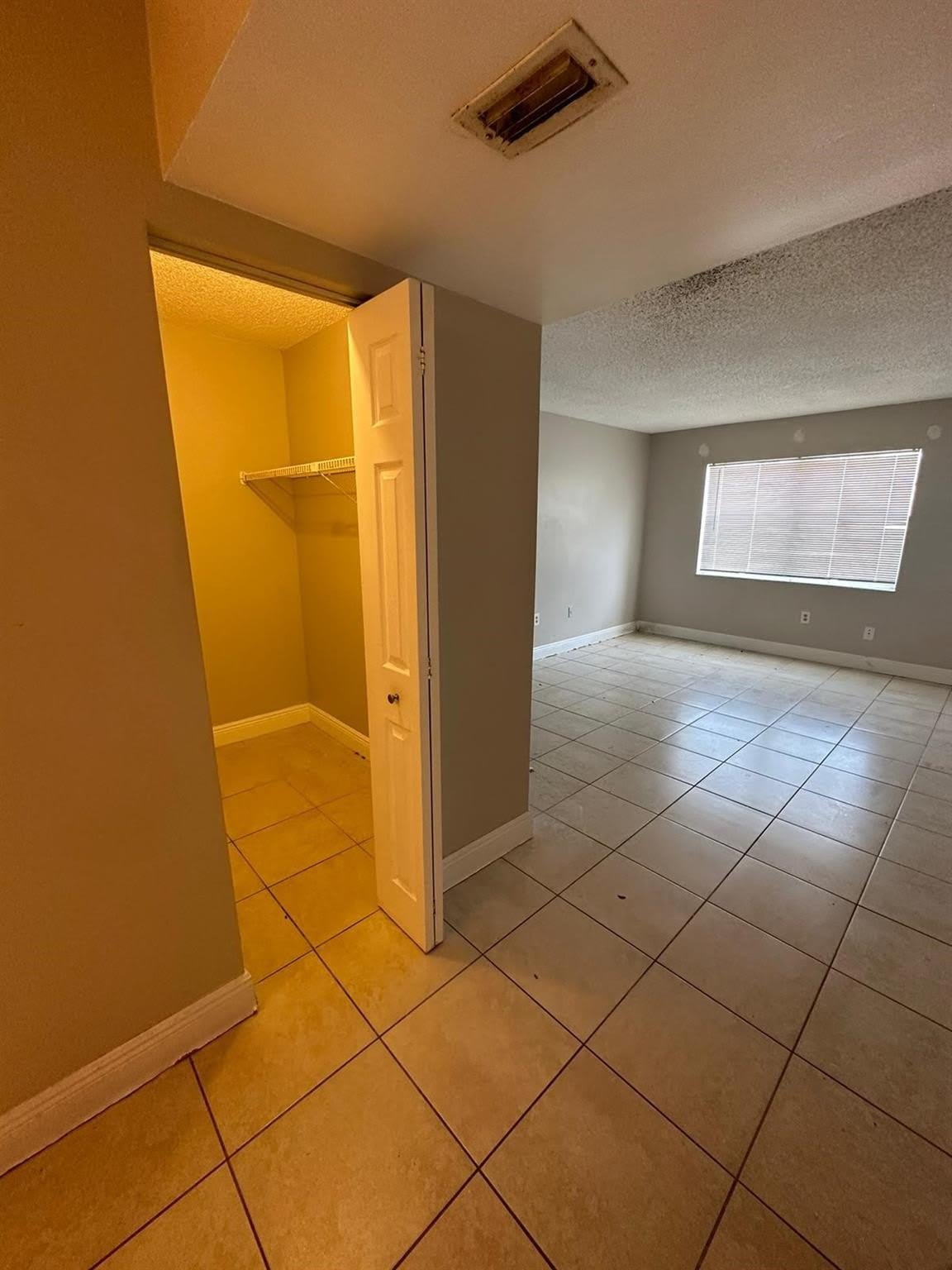 4324 NW 9TH Avenue – photo 5
