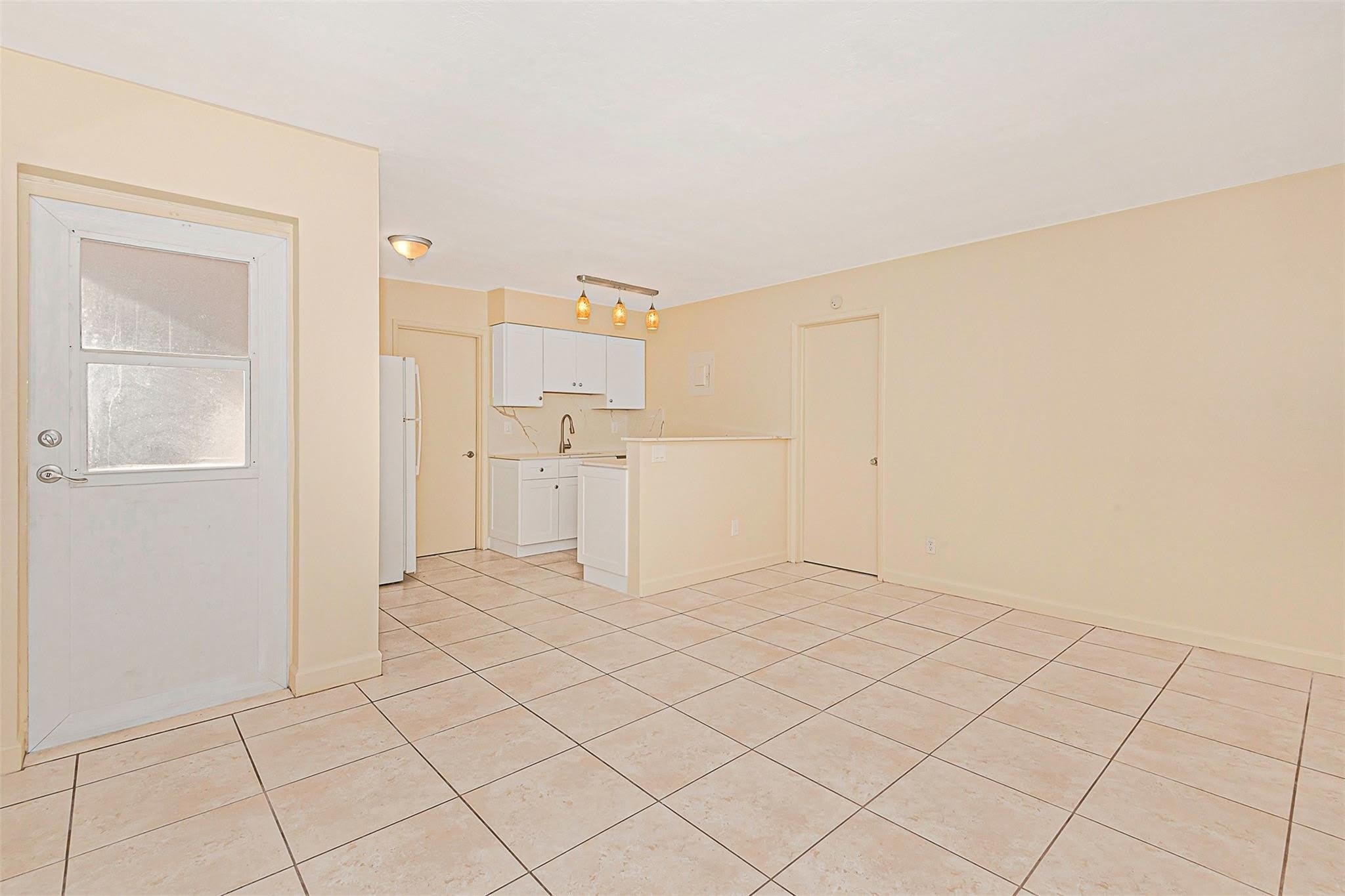2581 NE 11th Court – photo 3