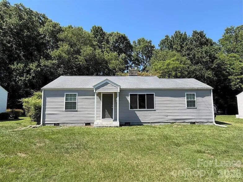 637 Hartness Road – photo 1