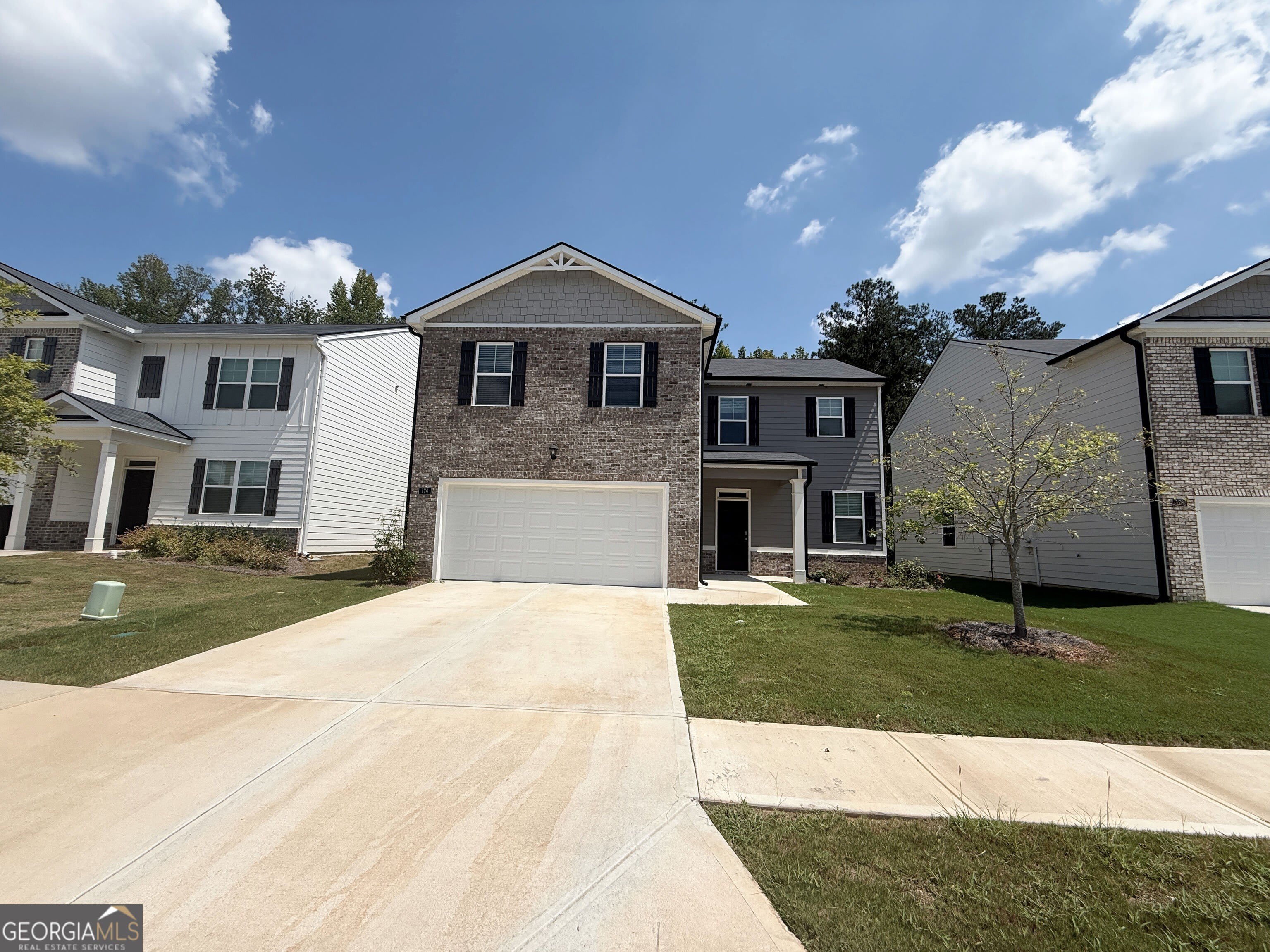 174 woodbrook Trail – photo 2