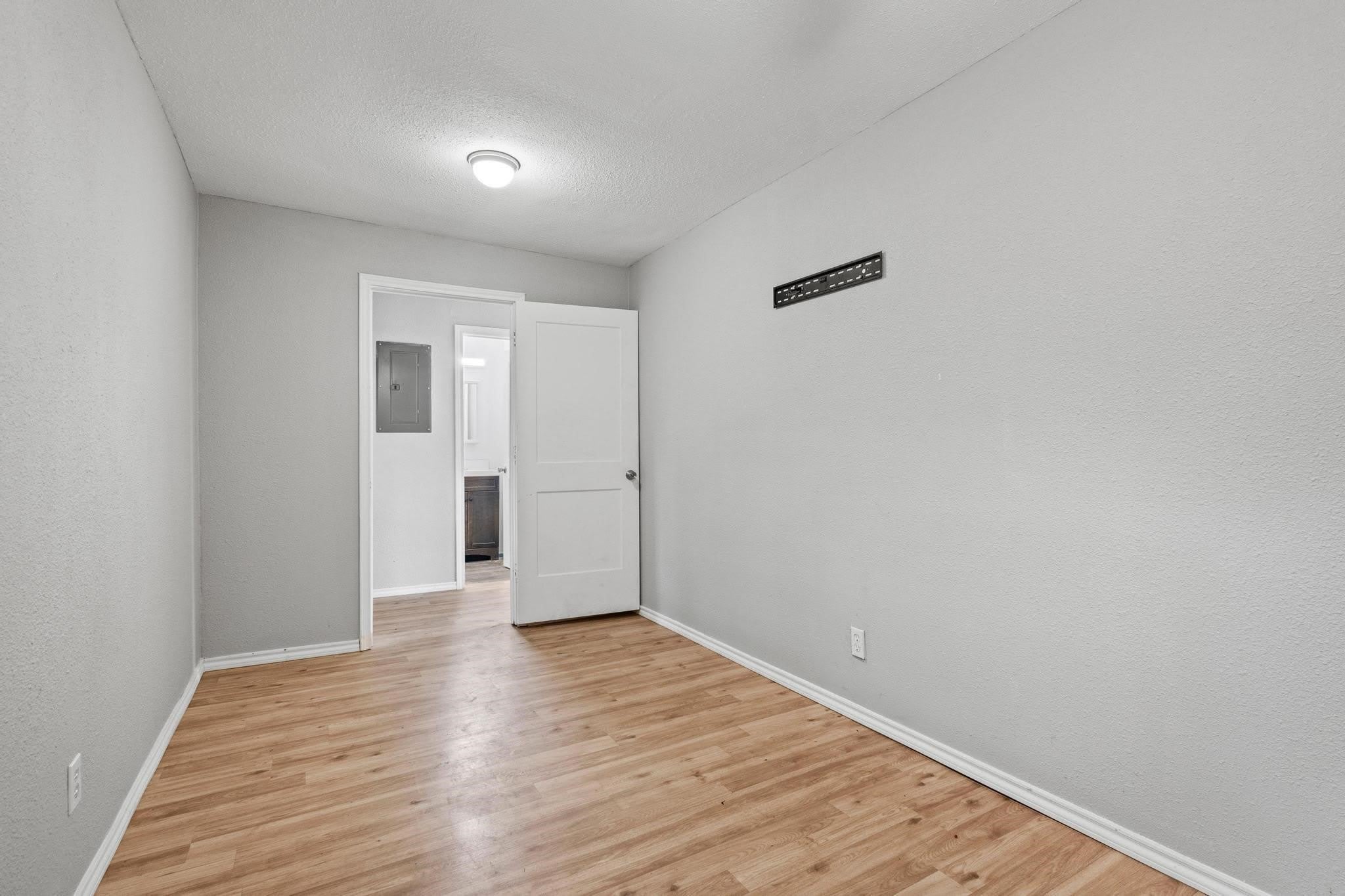 701 W Hull Street – photo 3