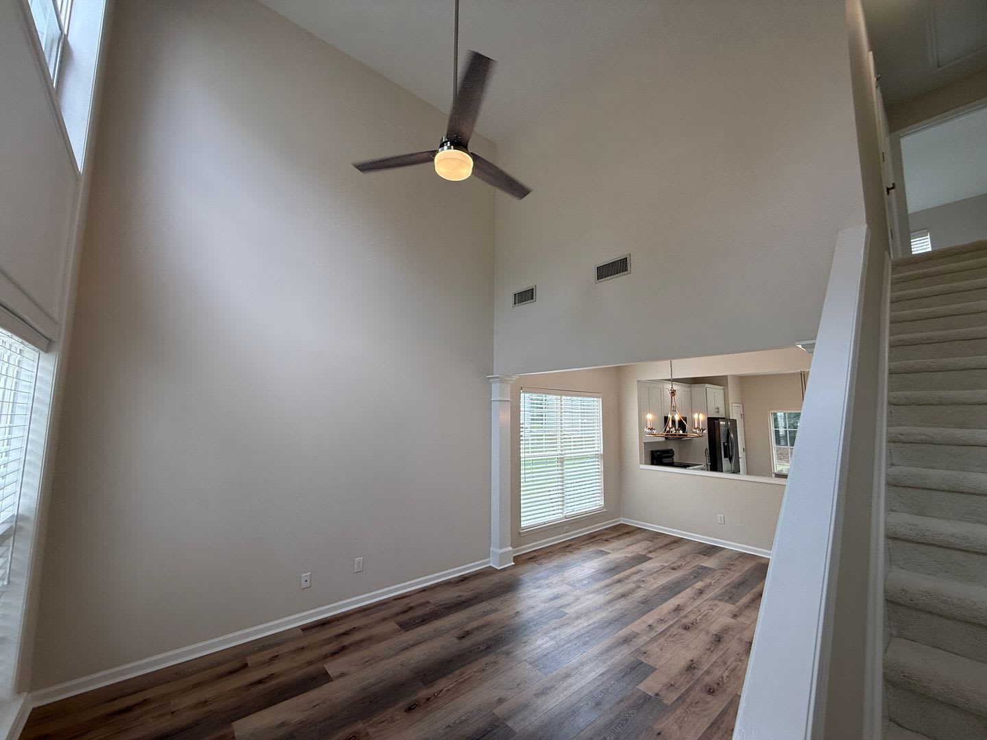 3404 Laurenhurst Lane – photo 2