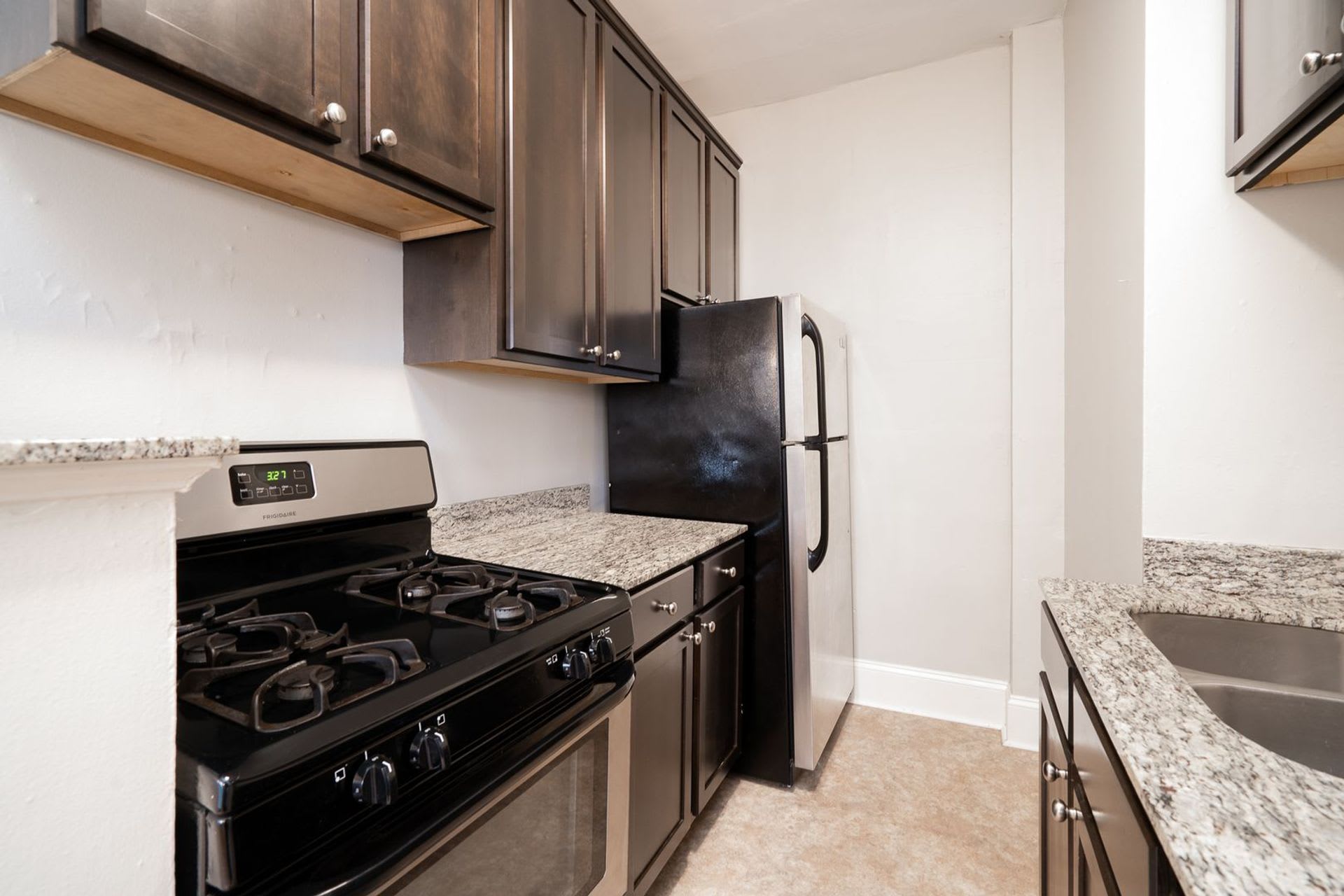 Loring Grove Apartments – photo 4