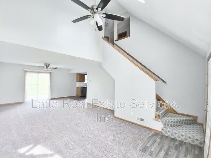 1834 Kingbird Ln – photo 3