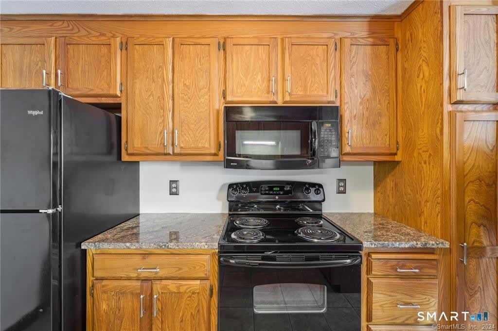 17 Oak Forest Drive – photo 5