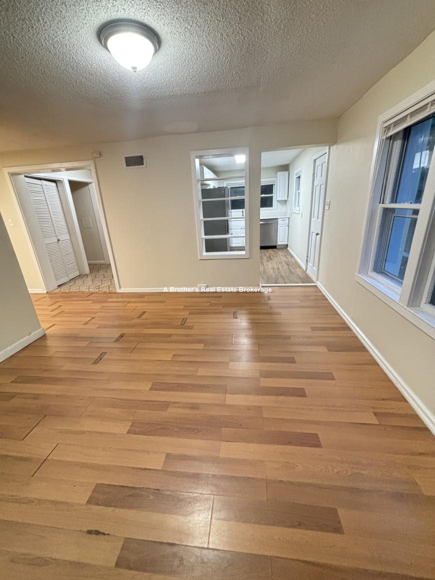 50 Oakdale Ave. – photo 2