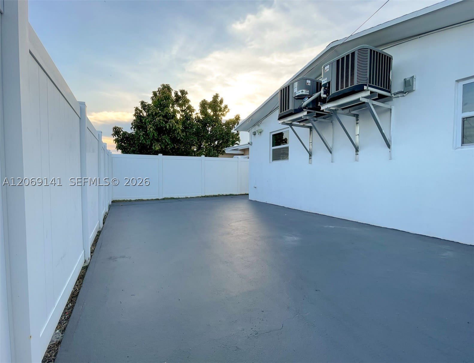 510 NE 4th Ave – photo 4