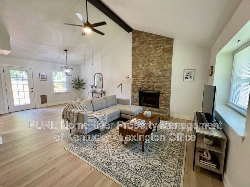 3937 Weber Way – photo 2