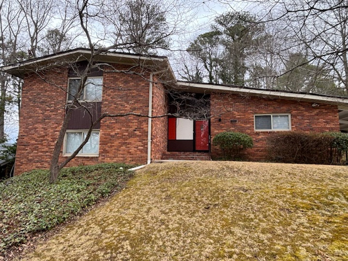 Beautifully Renovated 4 Bedroom 3 Bath Home In Private Setting – photo 1