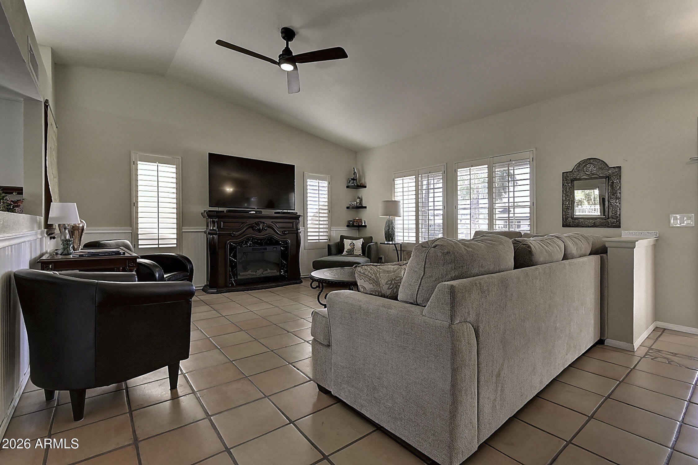 6914 E Beverly Lane – photo 1