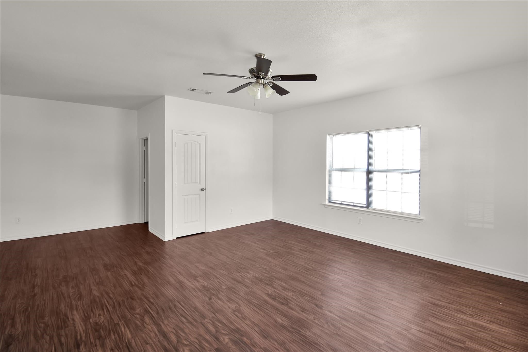 1102 Parkway Trail – photo 3