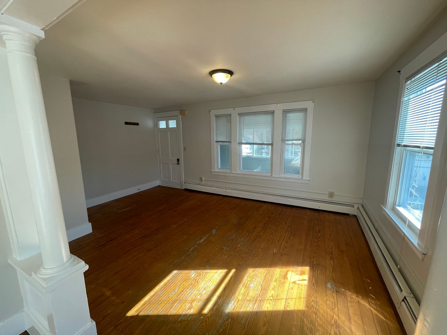 2BR/1BA, WD Hookups, Parking! – photo 3