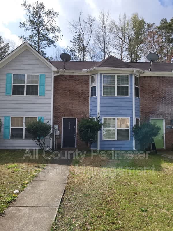 5543 Pineridge Court – photo 1