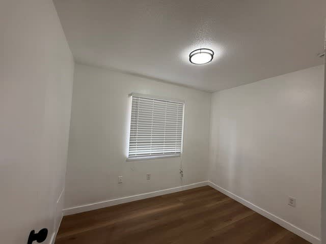 6300 S. San Pedro St. – photo 5