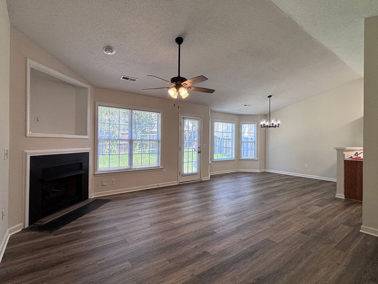 Spacious 3 Bedroom Home In Northern Greensboro – photo 3