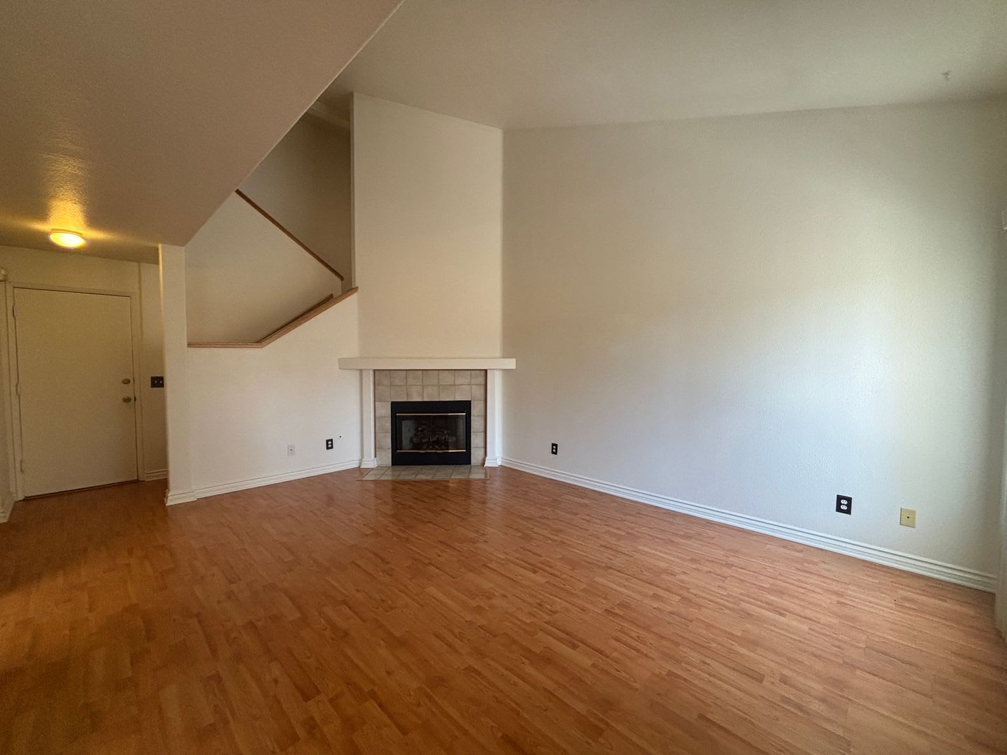 West Palmdale Townhouse – photo 4