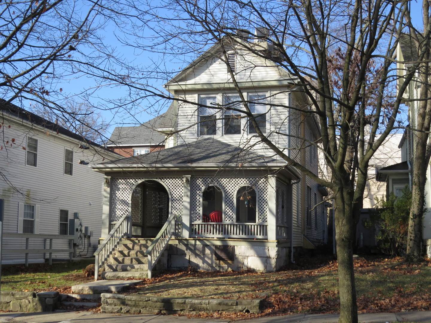 319 N. Lincoln – photo 2