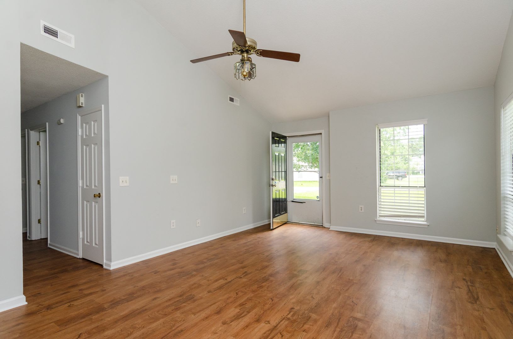 4312 Watson Drive – photo 2