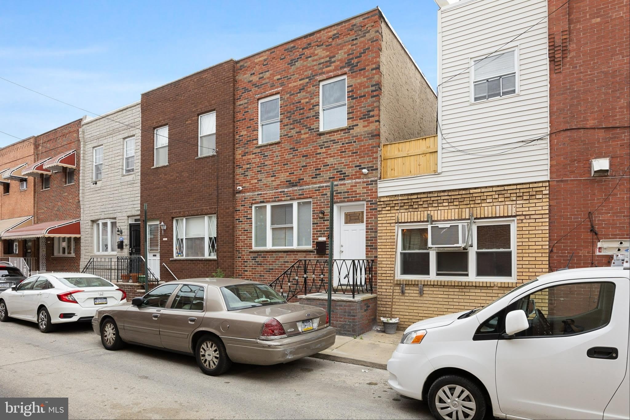 2445 S ROSEWOOD Street – photo 2