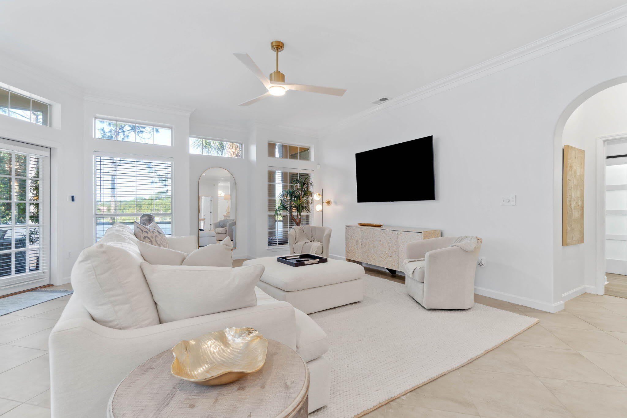5280 Tivoli Drive – photo 4
