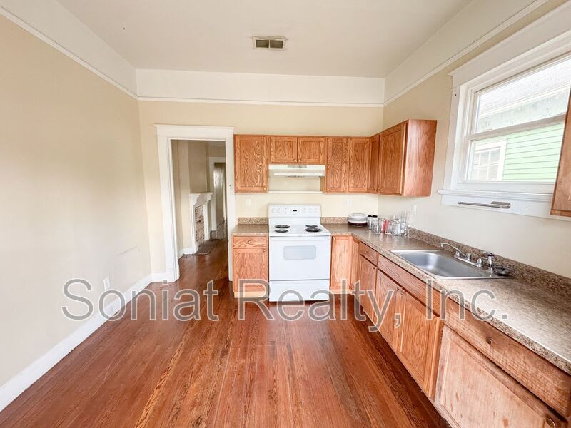 1902 Iberville St – photo 2
