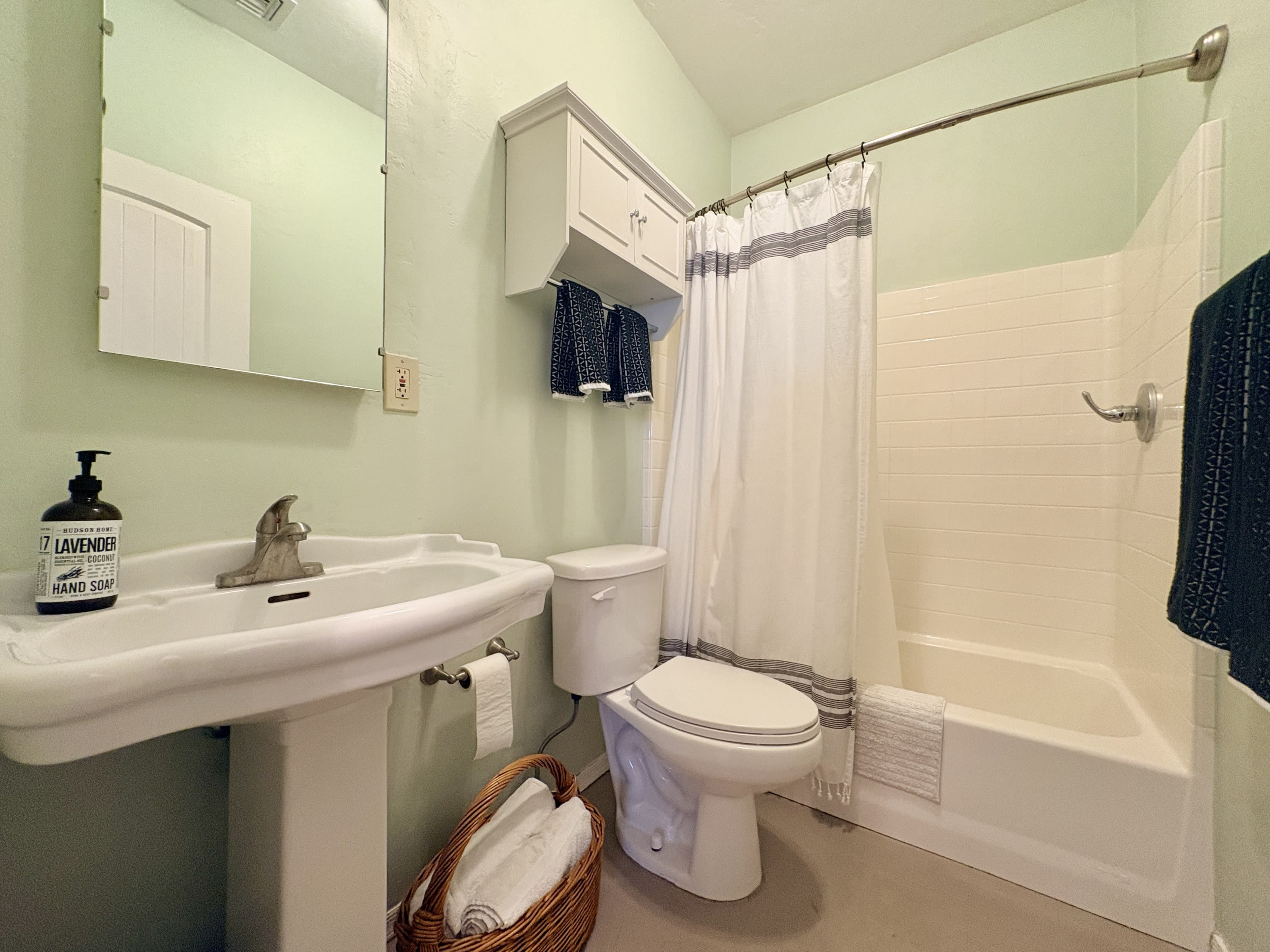 1718 East Grant Road – photo 4