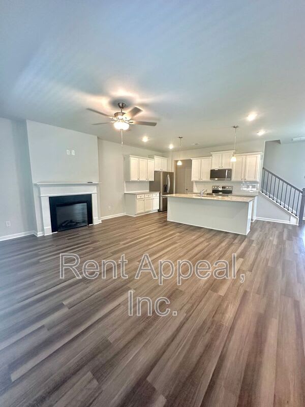 383 Lanier Cir – photo 3