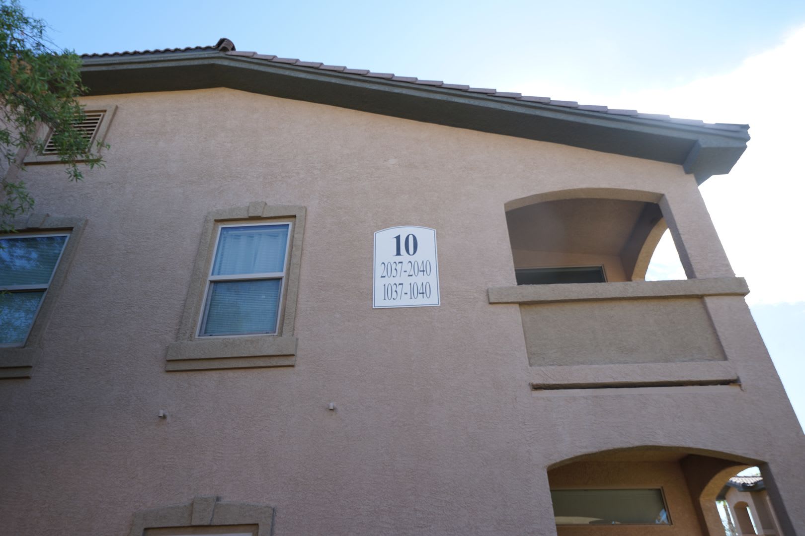 SHOWINGS AVAILABLE NOW – photo 2