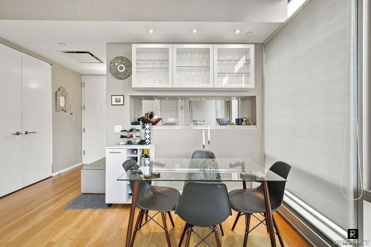 18 W 48th Street – photo 2