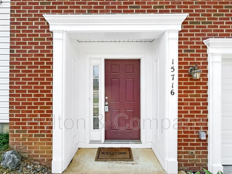 15716 Palermo Terrace – photo 3