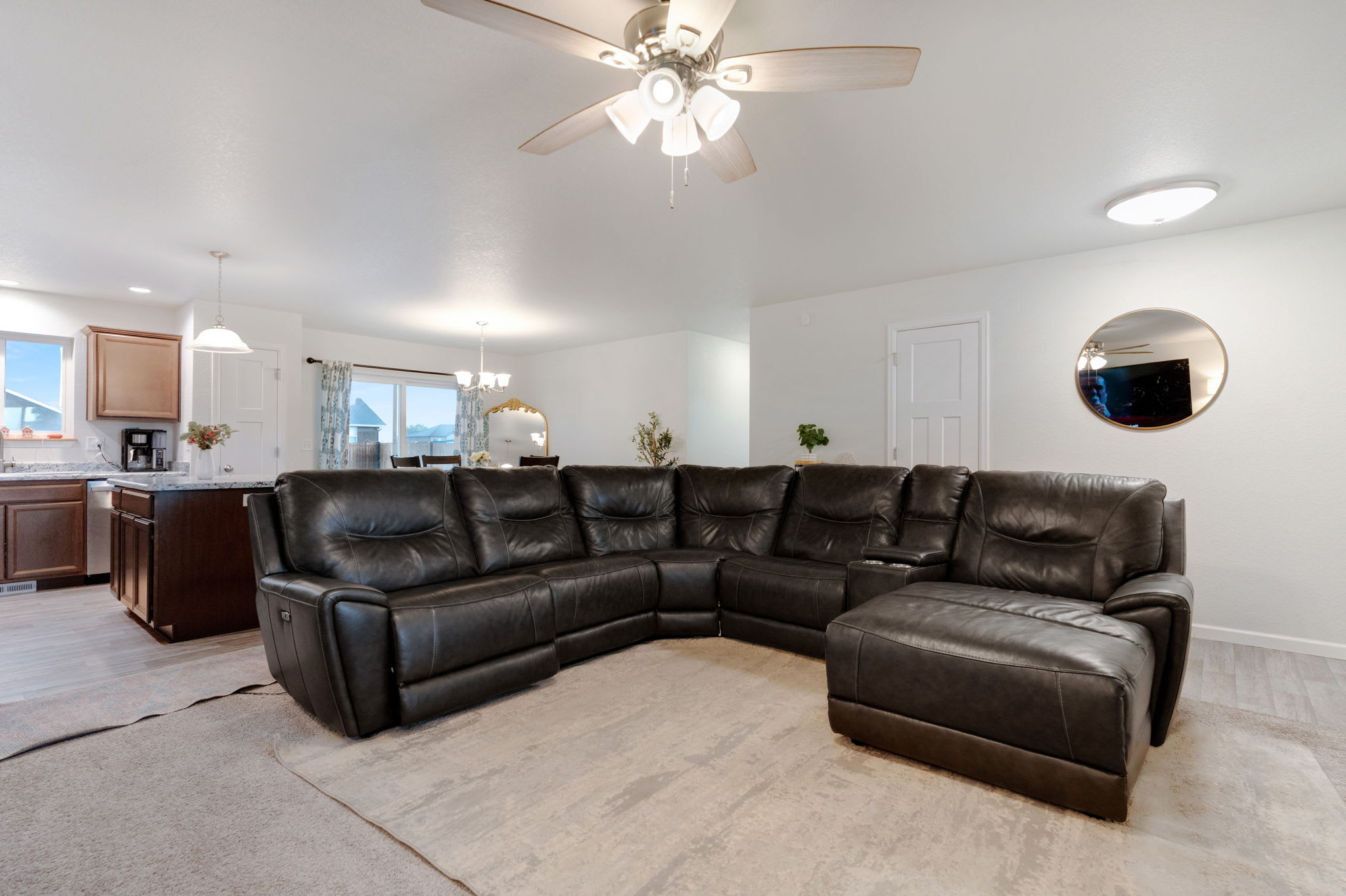 420 South Clarion Drive – photo 2
