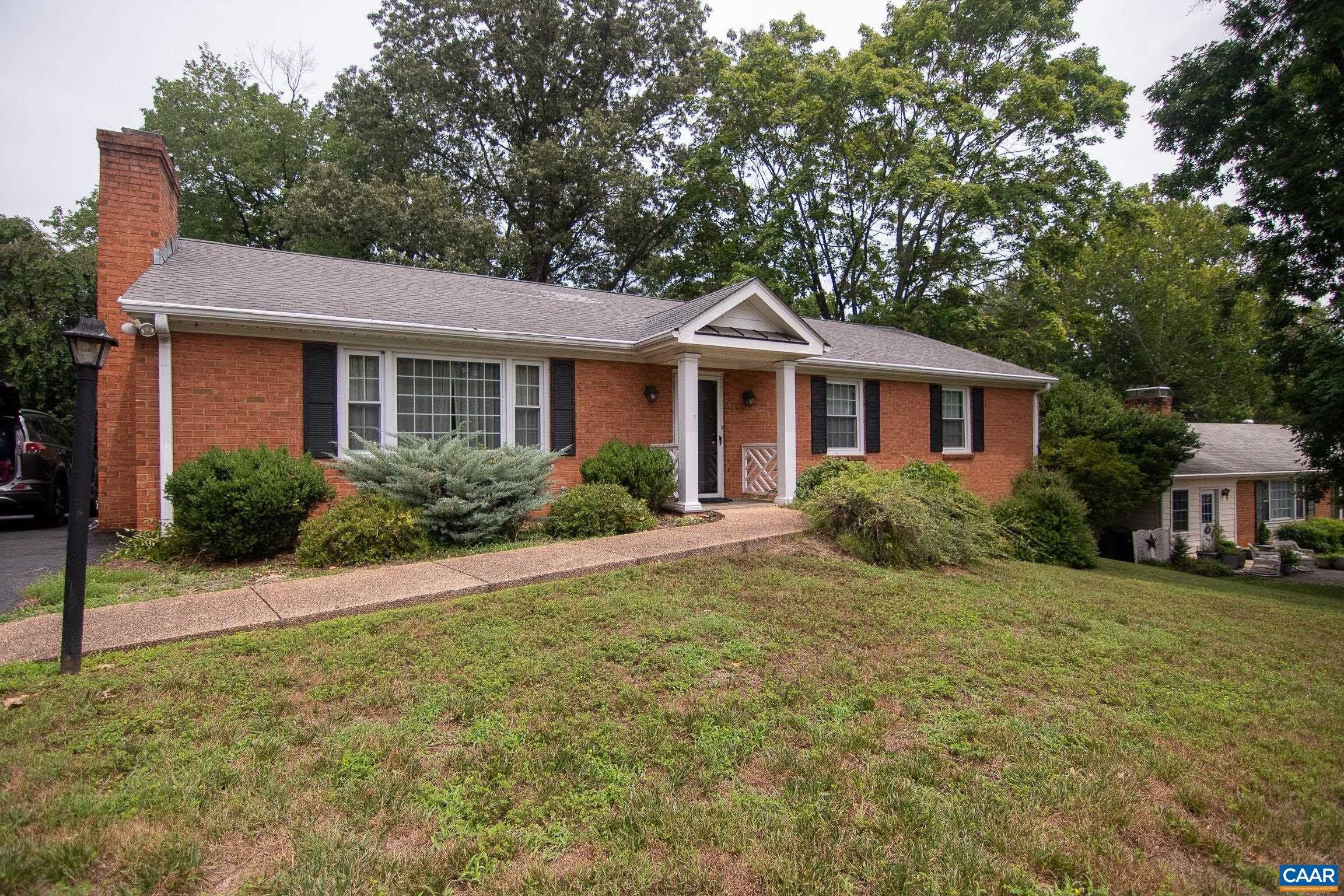 1313 GROVE RD – photo 1
