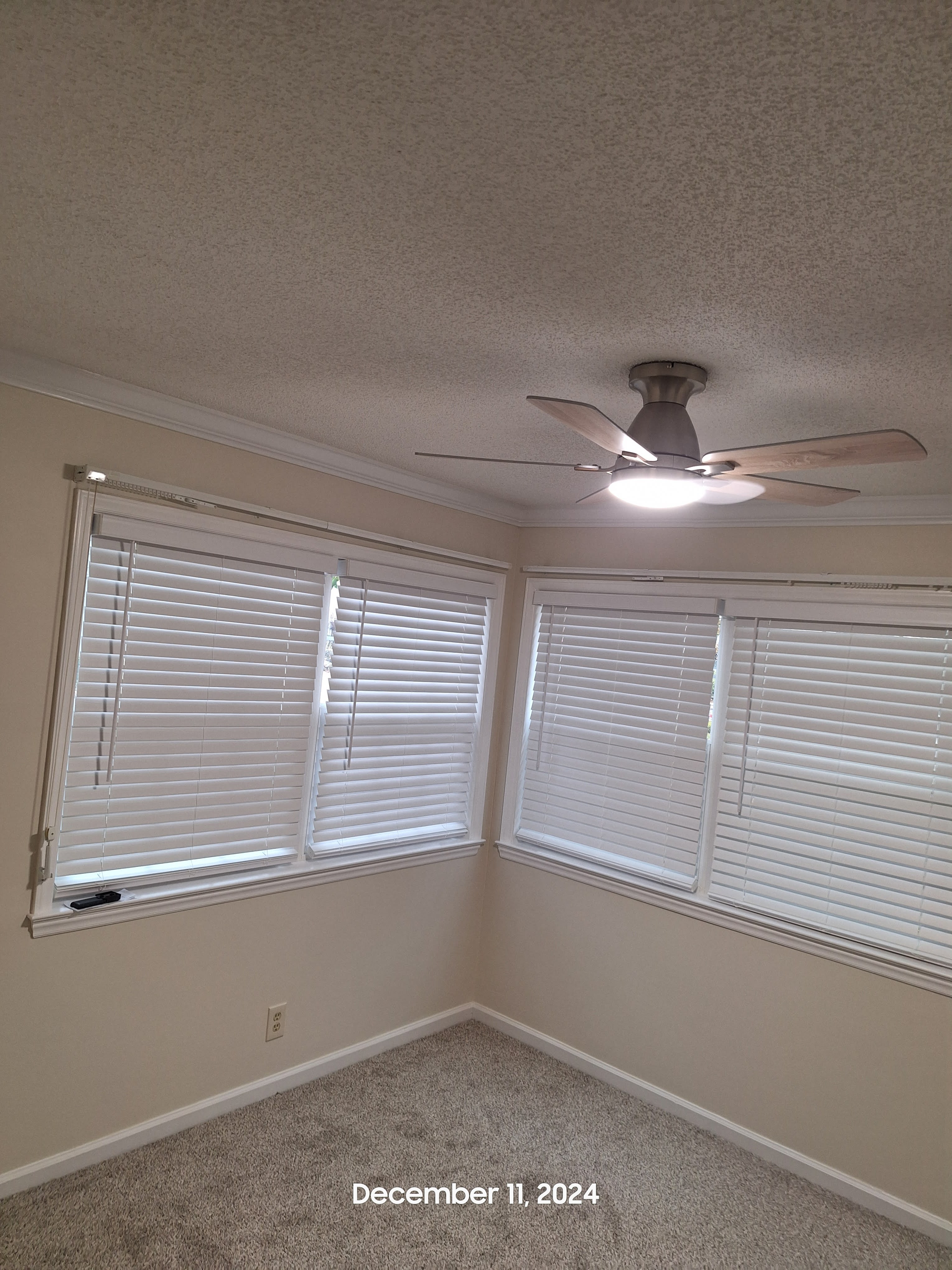 1205 Erin Way – photo 2
