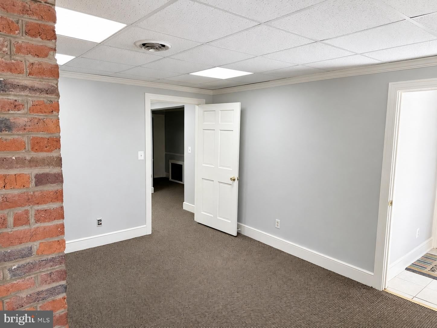 229 E MAIN Street E – photo 5