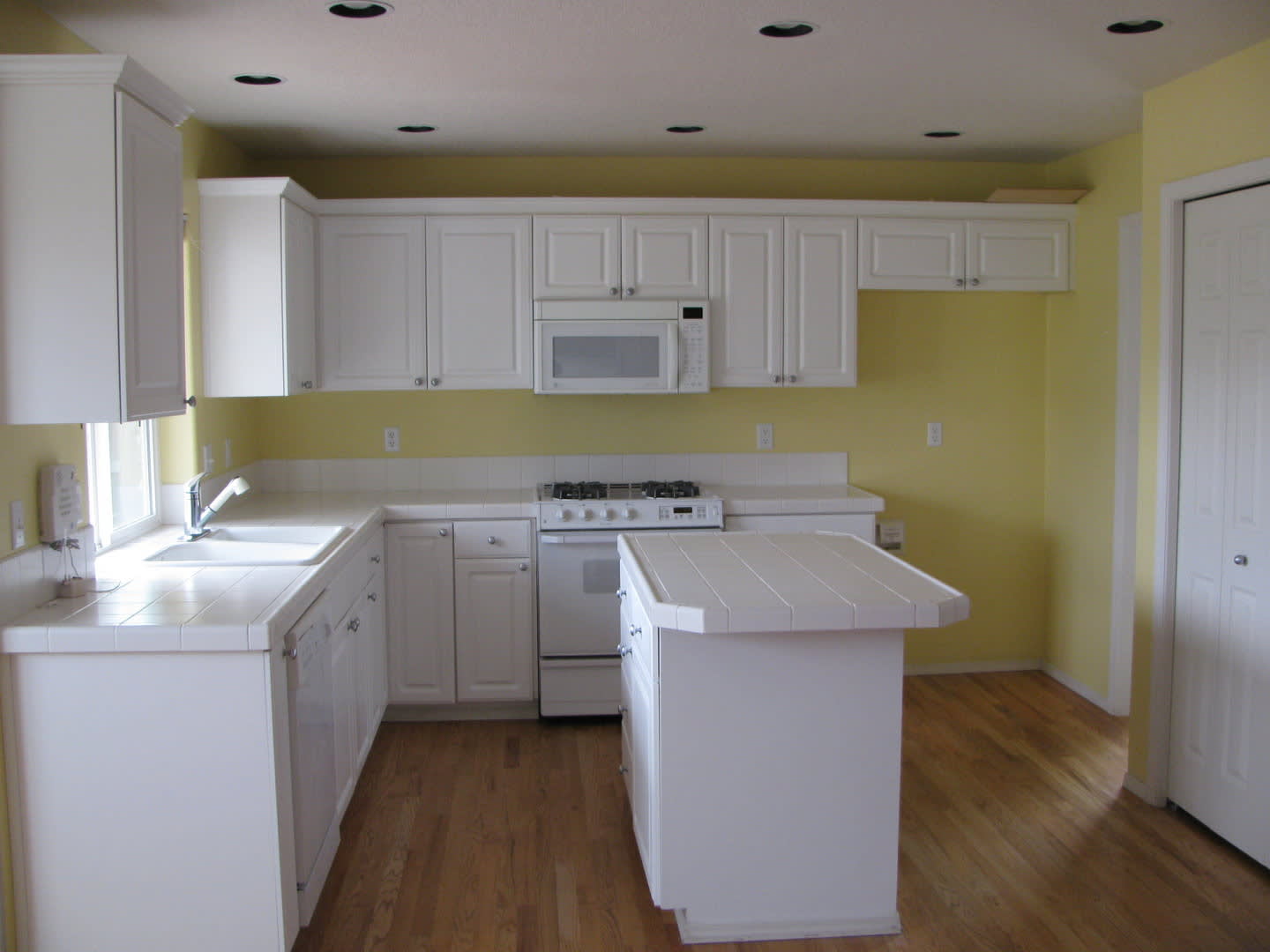 16525 Nw Talkingstick Way Move In Special 500 Off 1St Month S Rent Magnificent Home With Many Great Features – photo 2
