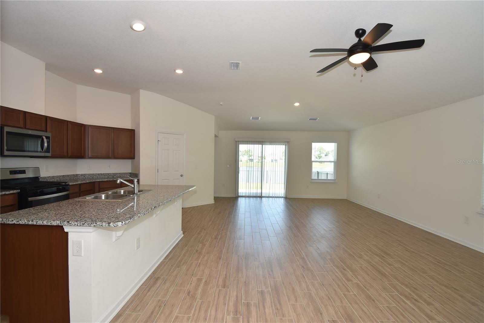 32 WINDSOR Terrace – photo 5