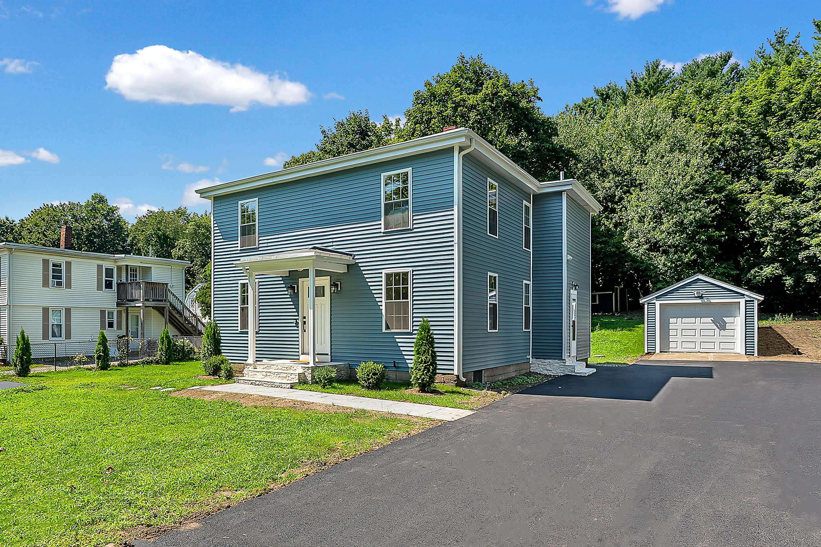 87 School St – photo 1