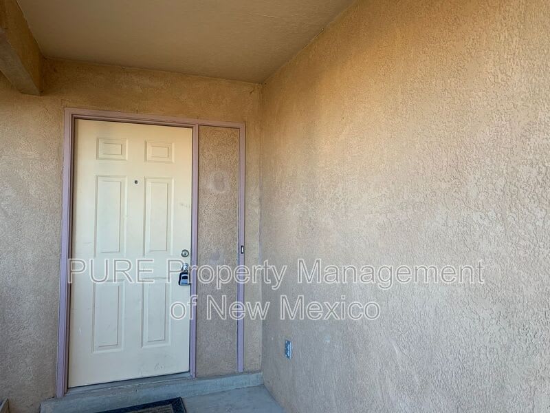 4556 Platinum Dr NE – photo 4