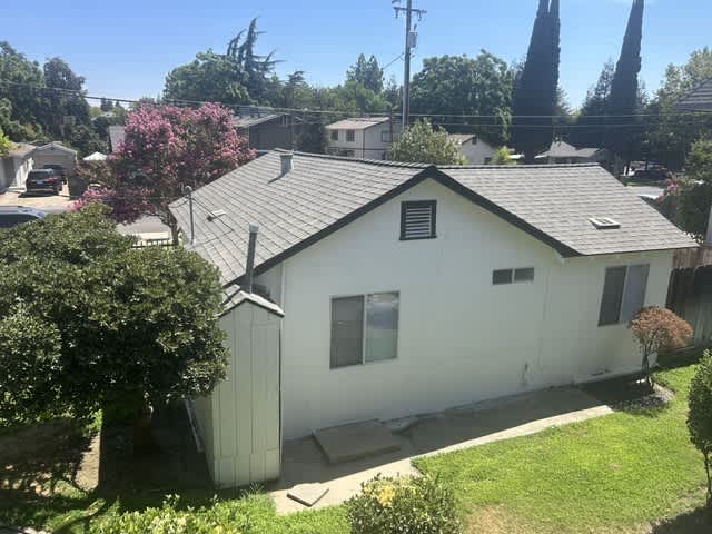 933 Kenwood Avenue 1 – photo 3