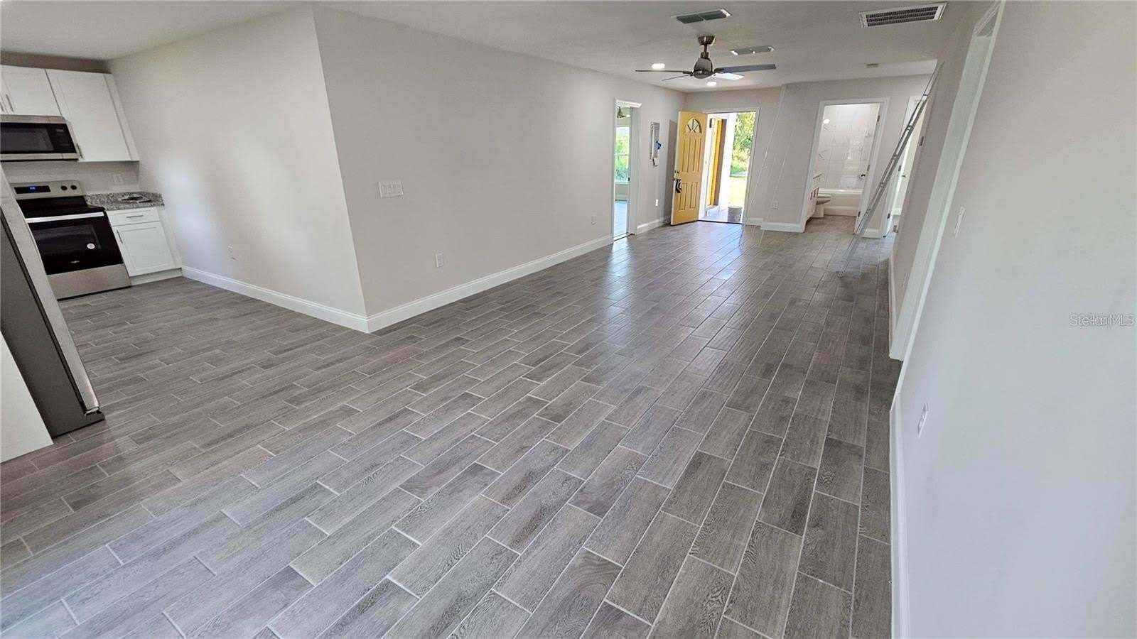 604 LIME Avenue – photo 4