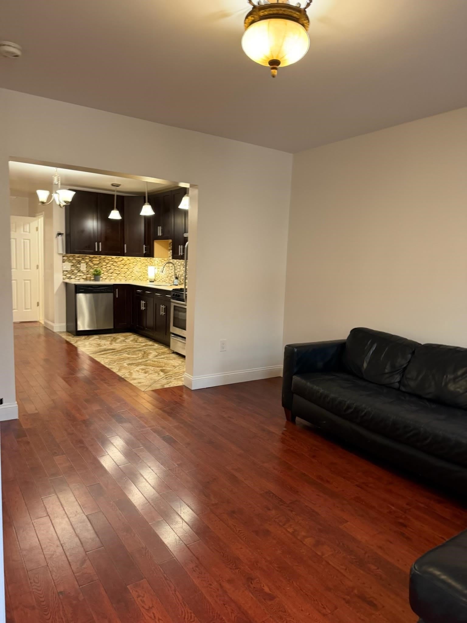 183 WEBSTER AVE – photo 3