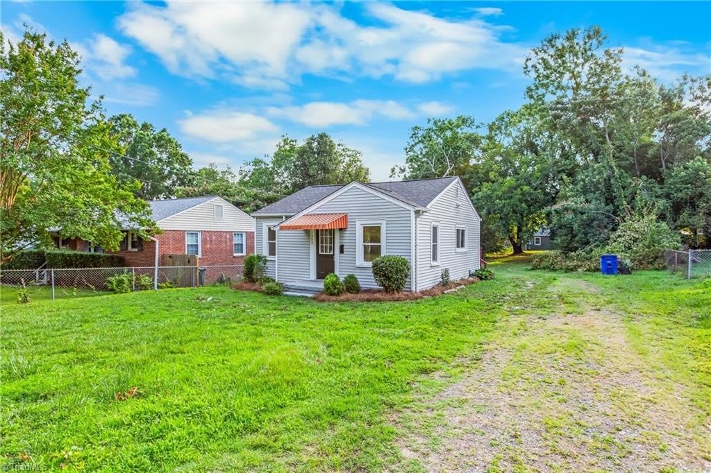 1444 Irving Street – photo 3