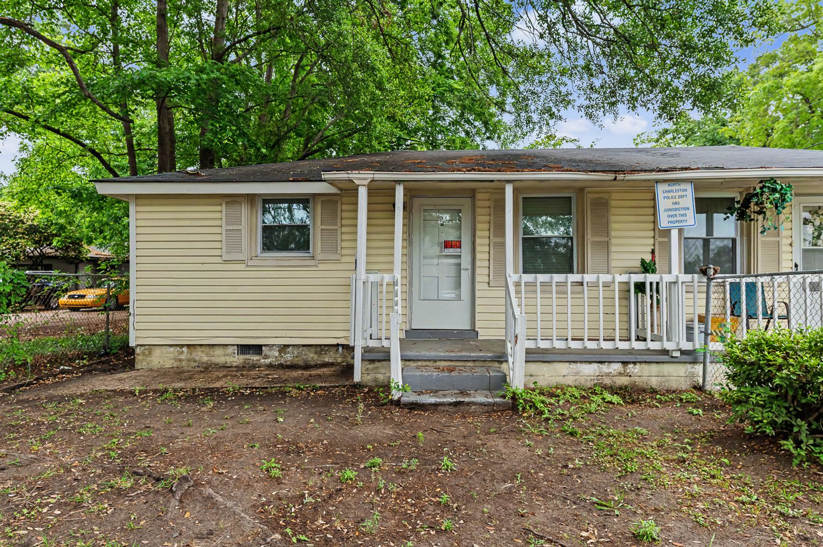 Comfortable 2BR / 1BA Home in Convenient North Charleston Location – photo 1