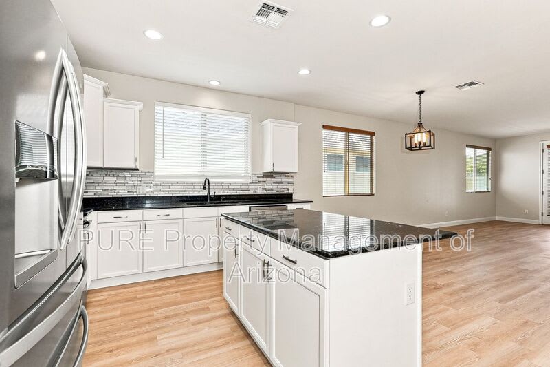 1711 W Paisley Dr – photo 5